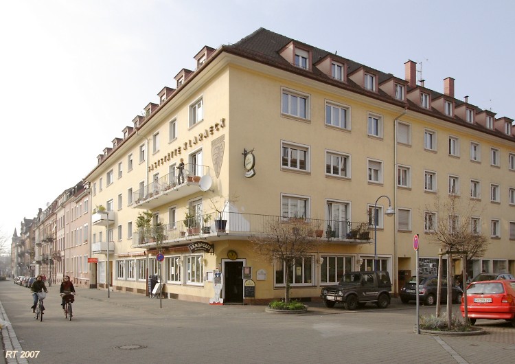Gasthaus zum Klaraeck h