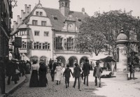 Rathausplatz 01t