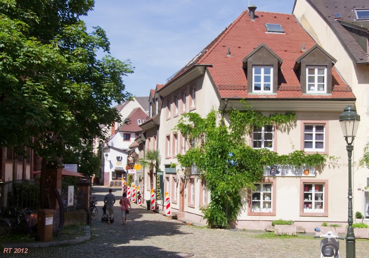 Bürgerhaus h